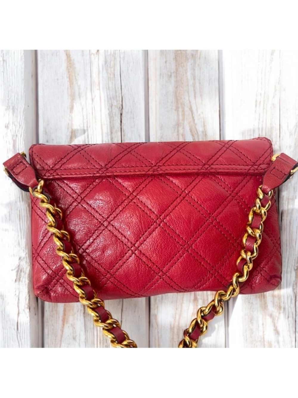 Marc Jacobs Red Quilted Leather Crossbody with Gold Chain EUC - Picture 3 of 12
